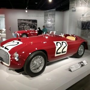 Meet your Posher, Jes